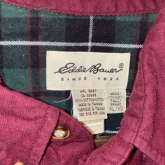 Eddie Bauer Mens XLT Material like flannel button down long sleeve - Picture 2 of 9